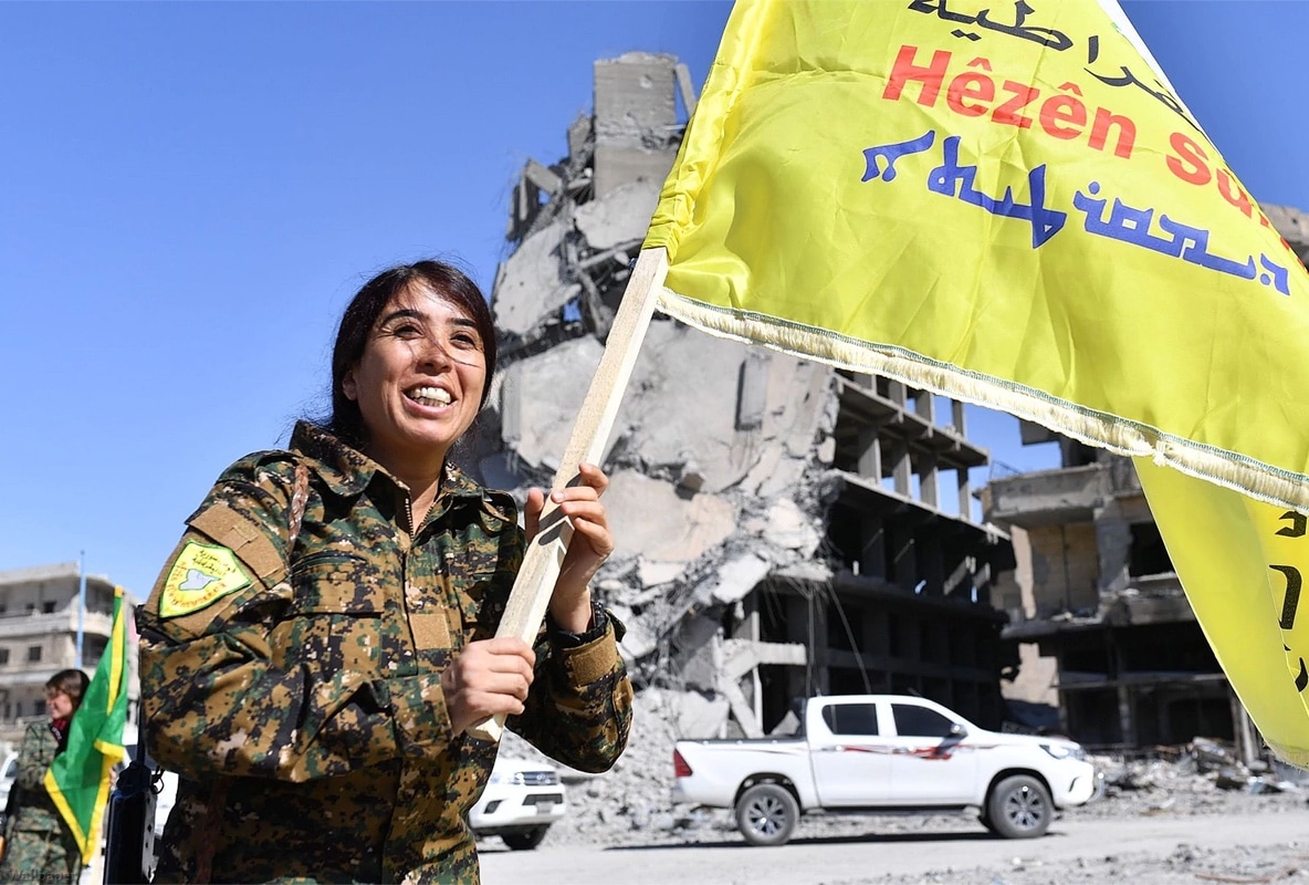 Οι γυναίκες στη Raqqa γιορτάζουν 3 χρόνια ελευθερίας