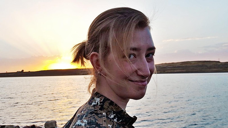 Πριν από τρία χρόνια, η μαχητής του YPJ, Άννα Κάμπελ, έχασε τη ζωή της στο Αφρίν