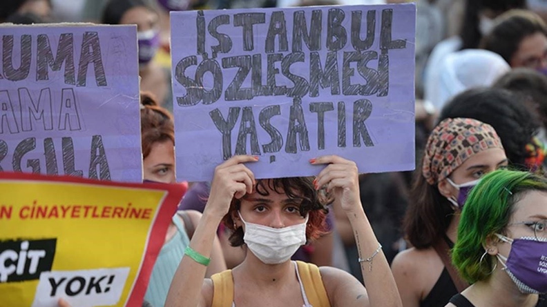 27 γυναίκες δολοφονήθηκαν στην Τουρκία μετά την αποχώρηση από τη "Σύμβαση της Κωνσταντινούπολης"