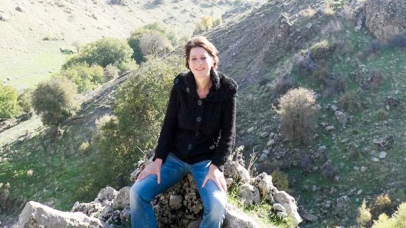 Frederike Geerdink: «Ο Ερντογάν ουσιαστικά θέλει να καταστρέψει το κουρδικό κίνημα»