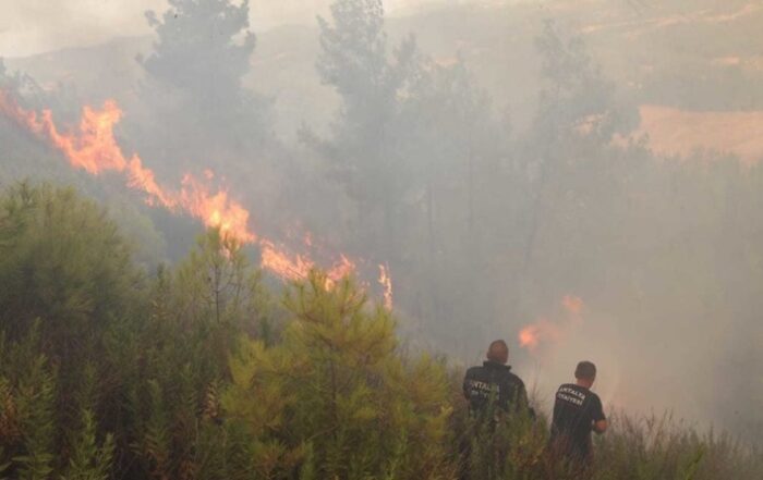 Οι πυρκαγιές στην Τουρκία χρησιμοποιούνται ως πρόσχημα για να επιτεθούν σε Κούρδους κρατούμενους