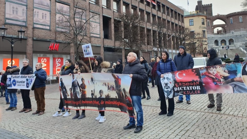 Συνεχίζονται οι διαμαρτυρίες σε όλη την Ευρώπη κατά των επιθέσεων της Τουρκίας στο Σιντζάρ