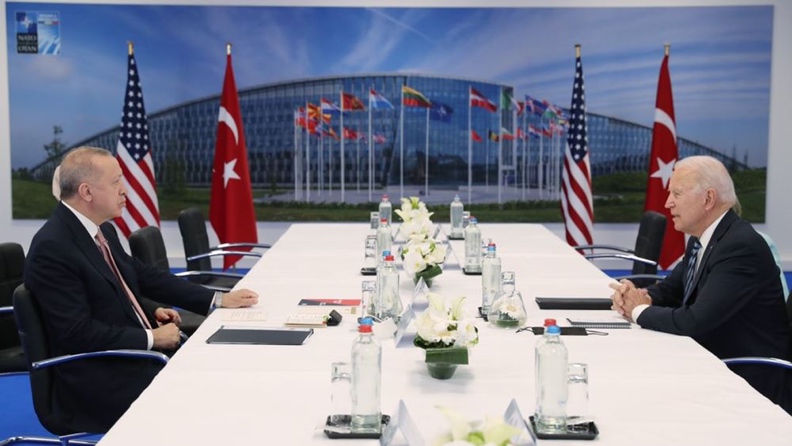 Ερντογάν: Επιμένει να συζητήσει με τον Μπάιντεν το πρόγραμμα των F-35