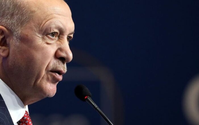 Η Τουρκία επιζητεί το ακατόρθωτο: χαμηλότερα επιτόκια και σταθερή λίρα