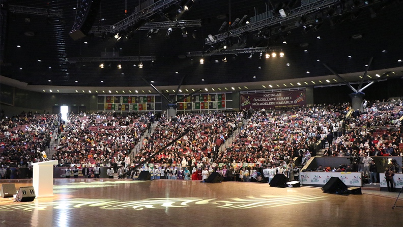 Τουρκία: Το συνέδριο του HDP μετατρέπεται σε παθιασμένη συγκέντρωση με χιλιάδες παρευρισκόμενους
