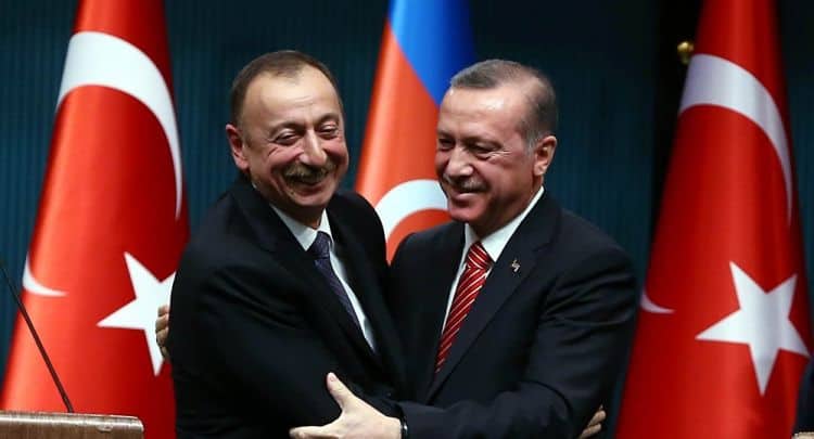 Τούρκοι και Αζέροι διαπράττουν έγκλημα κατά της ανθρωπότητας με την ανοχή της διεφθαρμένης Δύσης