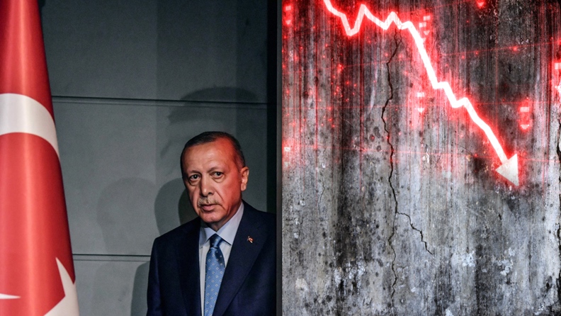 Τουρκία: Αναλυτής κοντά στην κυβέρνηση λέει ότι «μόνο οι βασικοί υποστηρικτές στηρίζουν ακόμα τον Ερντογάν»