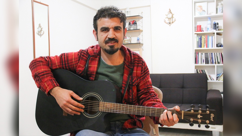 Νέο άλμπουμ από τον Κούρδο μουσικό Γιουνίς Ντας