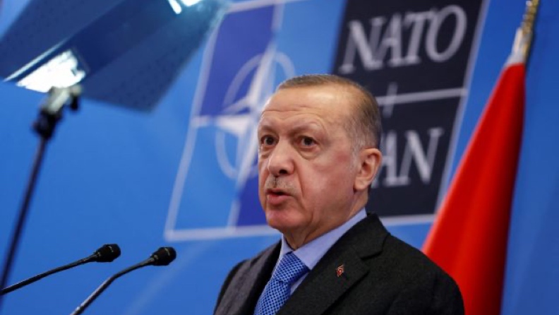 Ξαναζυγίζουν τη σχέση της Τουρκίας με τη Δύση