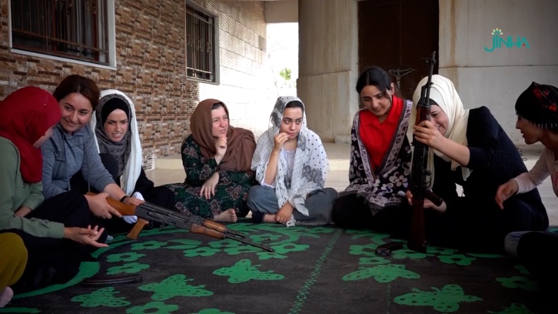 Κούρδισσες γυναίκες της Συρίας: Θα αντισταθούμε!