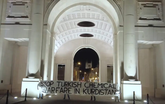 Ευρωπαίοι ακτιβιστές διαμαρτύρονται για την χρήση χημικών από την Τουρκία στο μνημείο του Α' Παγκοσμίου Πολέμου