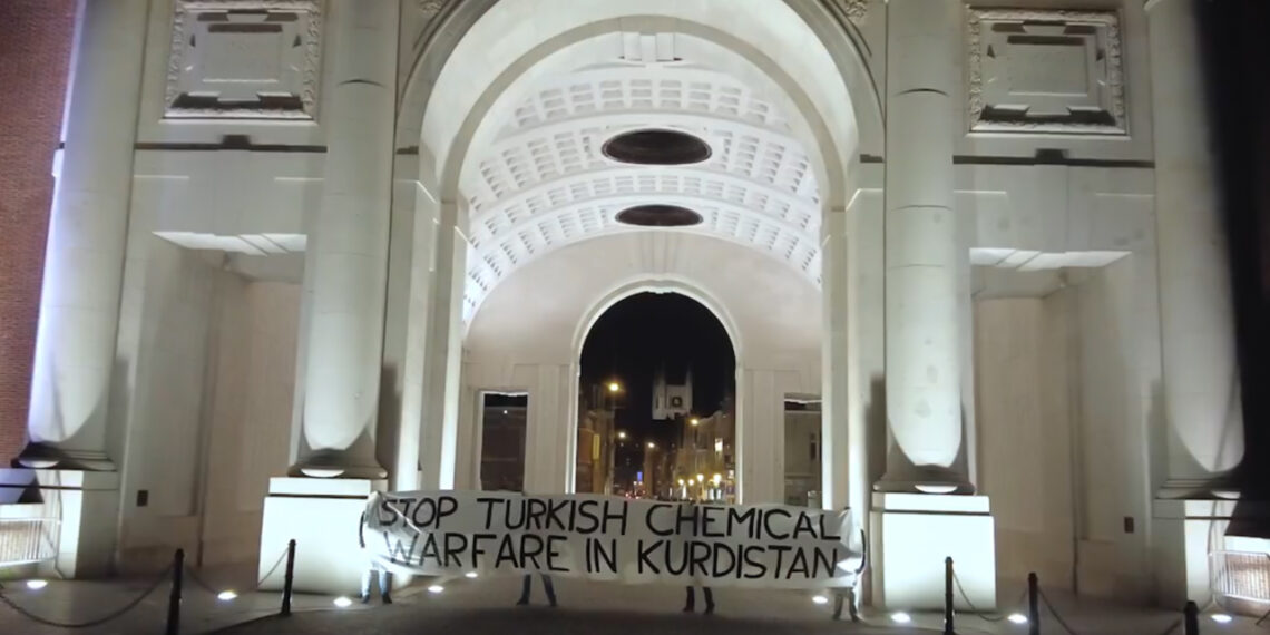 Ευρωπαίοι ακτιβιστές διαμαρτύρονται για την χρήση χημικών από την Τουρκία στο μνημείο του Α' Παγκοσμίου Πολέμου