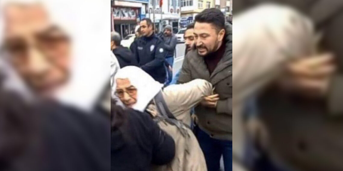 Η τουρκική αστυνομία ξυλοκόπησε ηλικιωμένη γυναίκα κατά τη διάρκεια διαδήλωσης