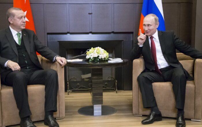 Ο Ερντογάν πρότεινε στον Πούτιν τριμερή συνάντηση με τον Άσαντ